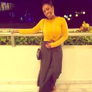 Meet your Posher, Alexus